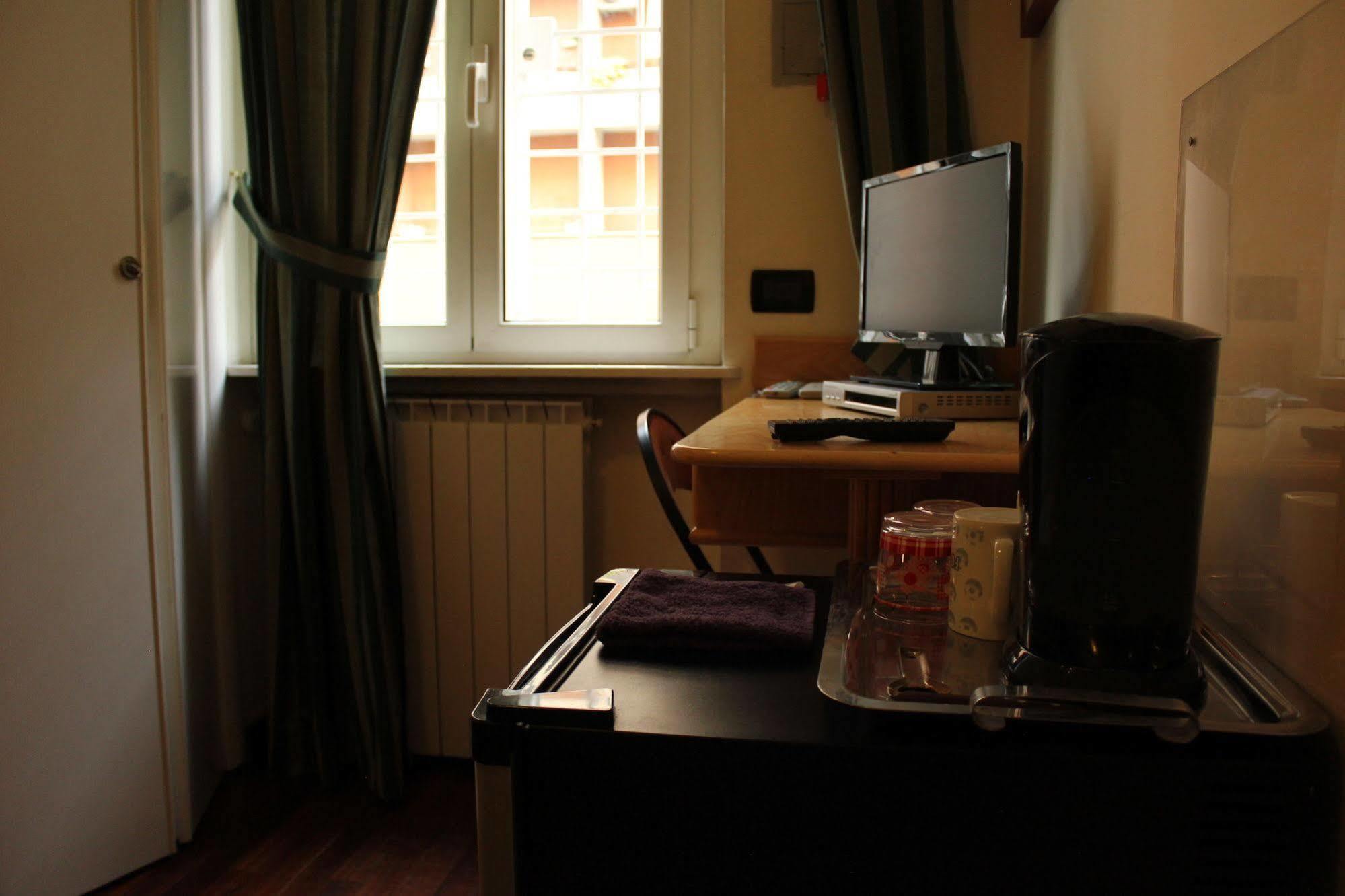 Aparthotel Tourist House Roma Exterior foto