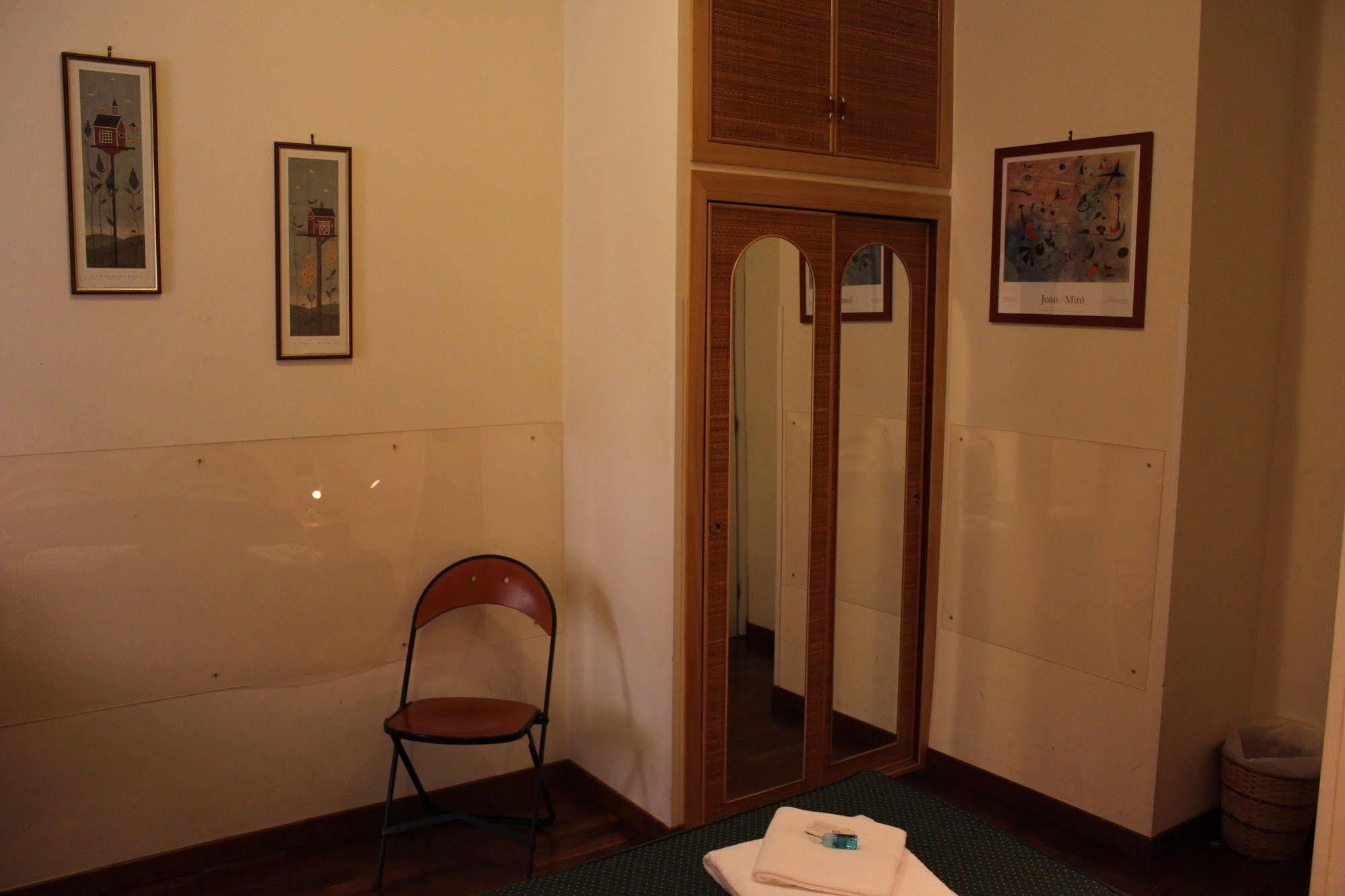 Aparthotel Tourist House Roma Exterior foto